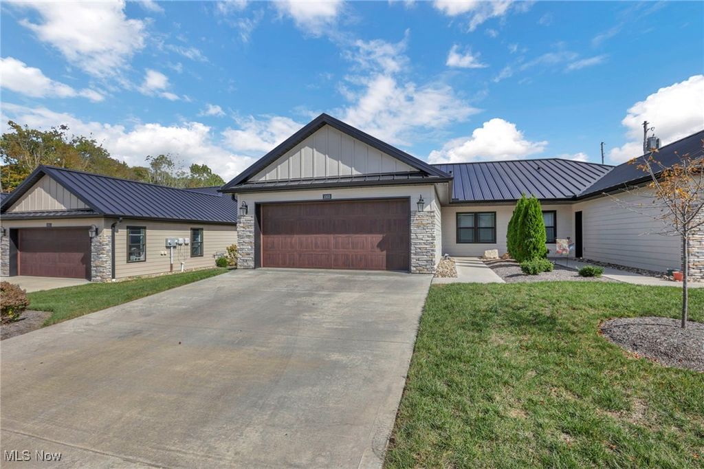 Photo of 1003 Sycamore Lane, Millersburg, OH 44654 (MLS # 5165517)