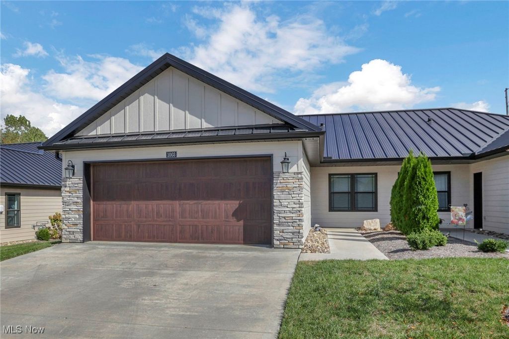 Photo of 1003 Sycamore Lane, Millersburg, OH 44654 (MLS # 5165517)