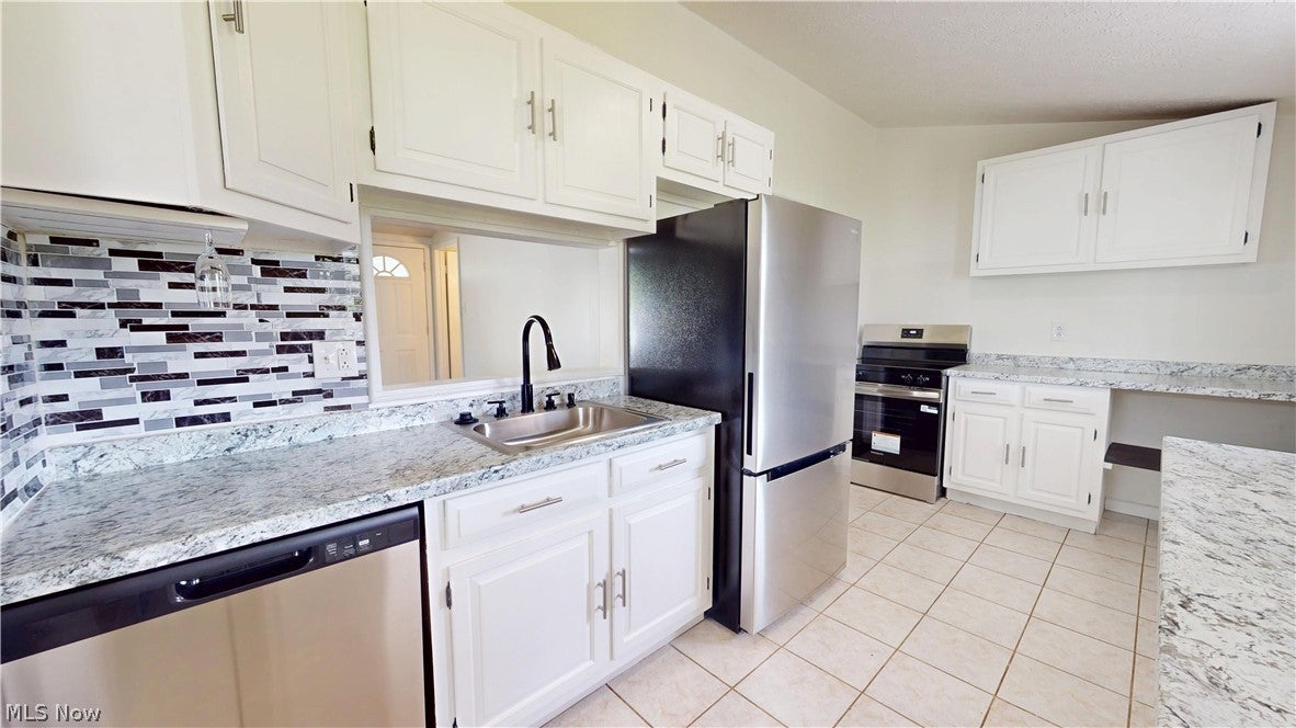 1381 Harris HWY - Photo 4