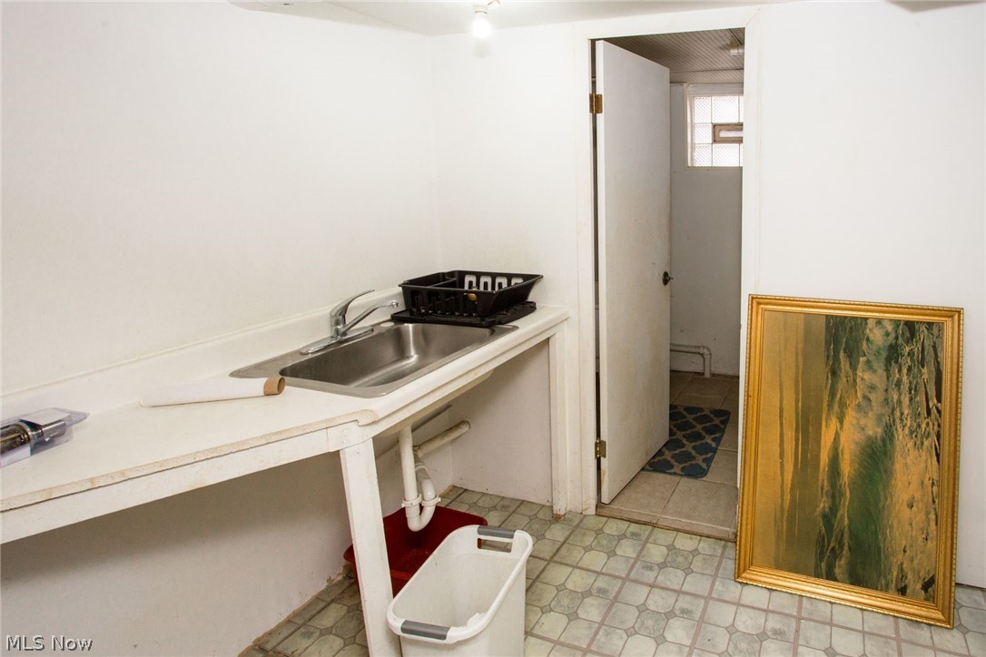 James F Rhodes Allotment - Residential Income