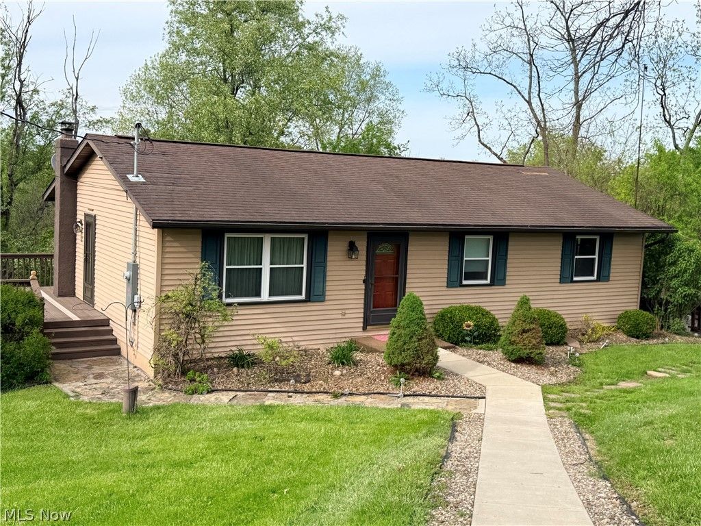 Photo of 1883 Township Road 371, Toronto, OH 43964 (MLS # 5210308)