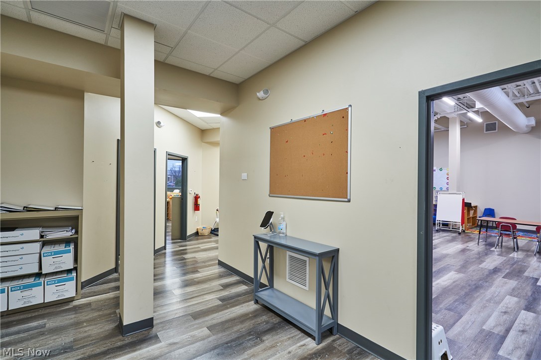 Mentor View Sub - Commercial Lease