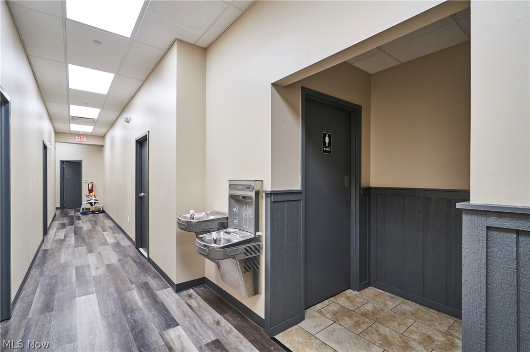 Mentor View Sub - Commercial Lease