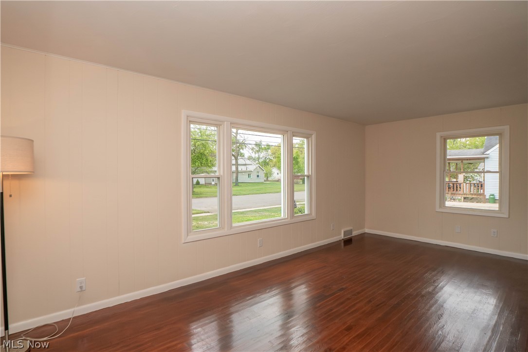 L W Halls Add - Residential