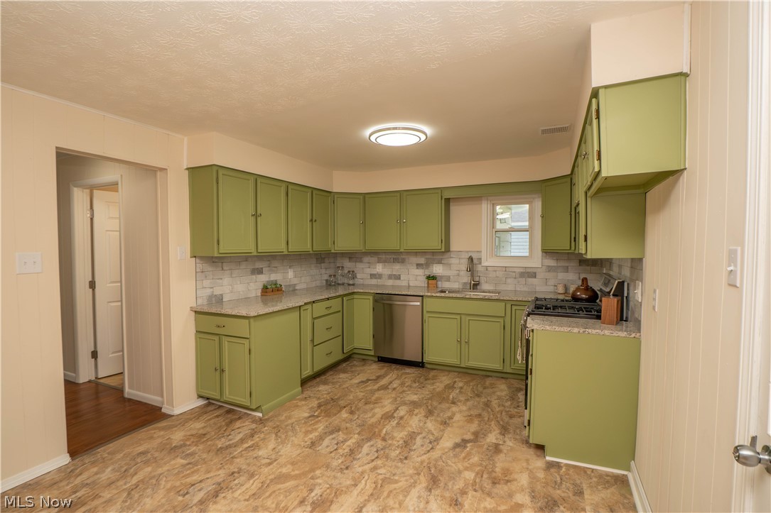 L W Halls Add - Residential