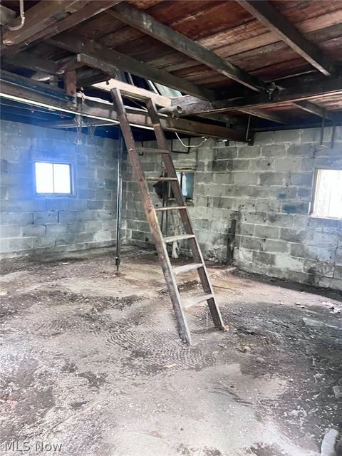 Tiny photo for 447 S Diamond Street, Ravenna, OH 44266 (MLS # 5204068)