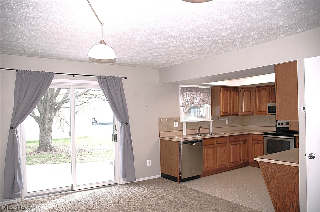 Raintree Condominium 1 - Residential