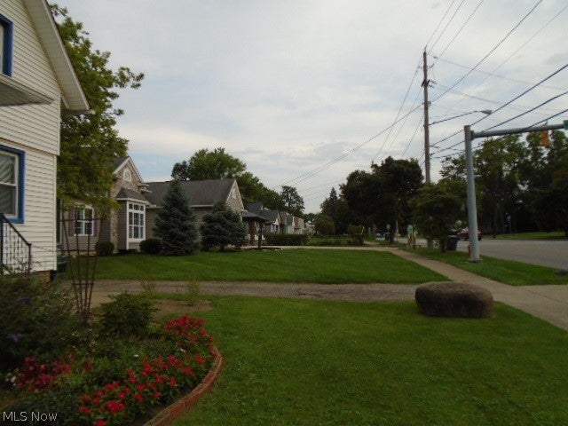 1295 Broadway Avenue
