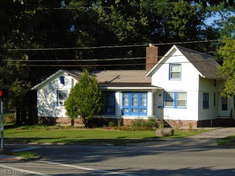 Photo of 1295 Broadway Avenue, Bedford, OH 44146 (MLS # 5240368)