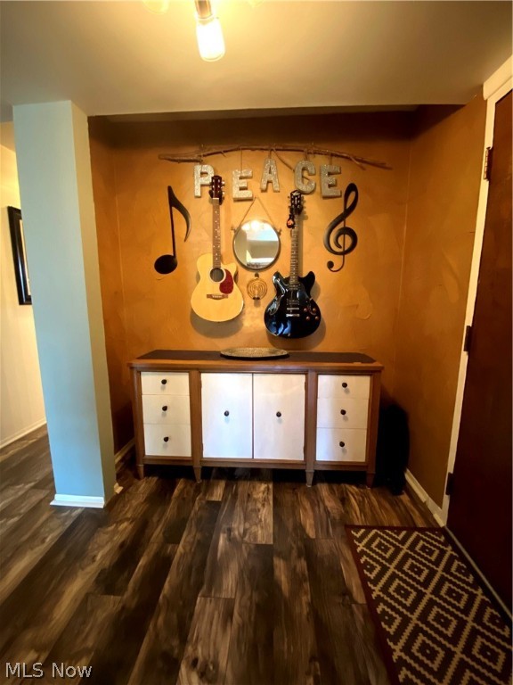 Oak Knolls Condo - Residential