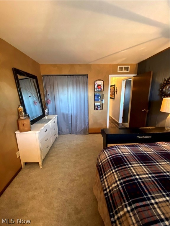 Oak Knolls Condo - Residential