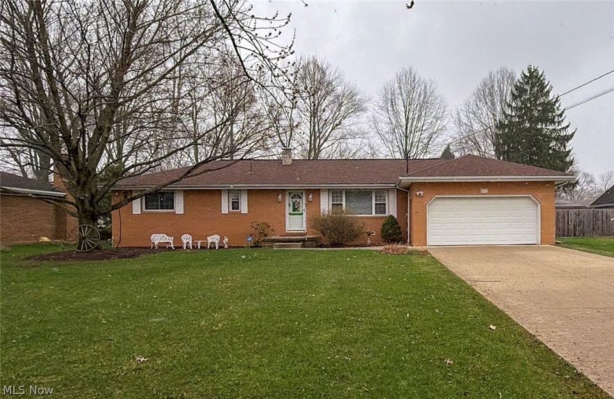 Welcome to this beautiful custom ranch with 3 bedrooms and 2 full baths. This well cared for home features an updated kitchen which leads to a newly remodeled family room with a gas fireplace. There is also a bright and inviting Florida room you will truly enjoy. It’s rare to find a house that offers both a new furnace (2025) and newer roof (2019). The basement is spacious and partially finished with a sump pump and plenty of room for storage. This house will not last, schedule a showing today!