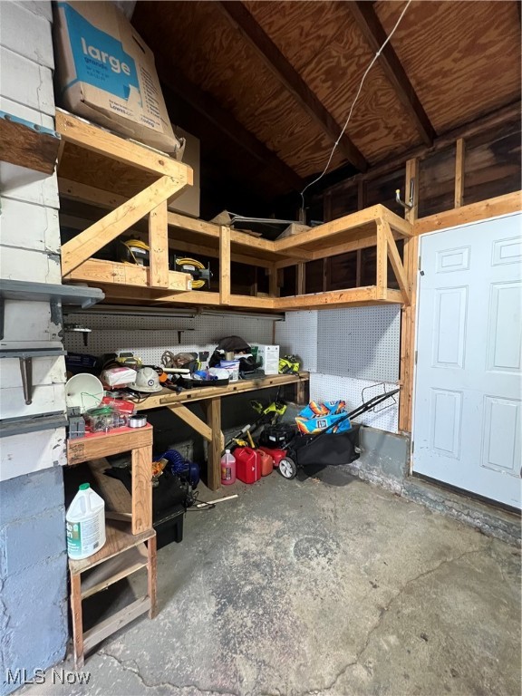 213 Willow Avenue, Massillon, Ohio image 26