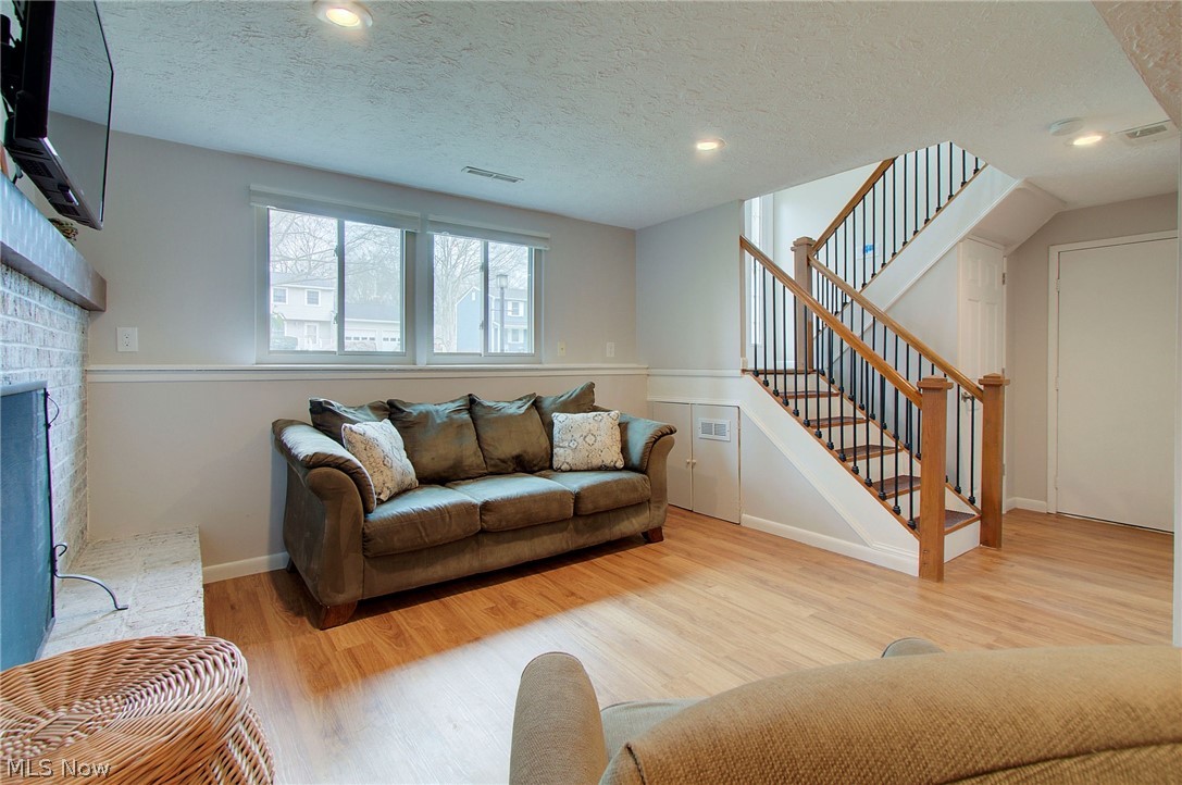 Oakhurst Manor - Residential