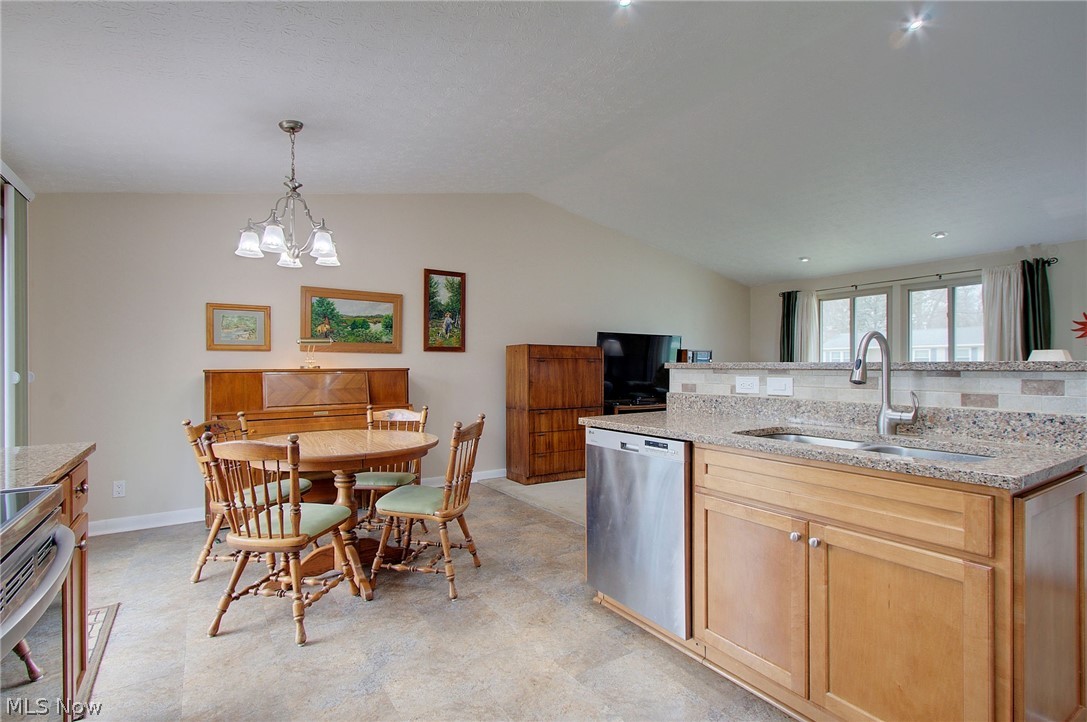 Oakhurst Manor - Residential