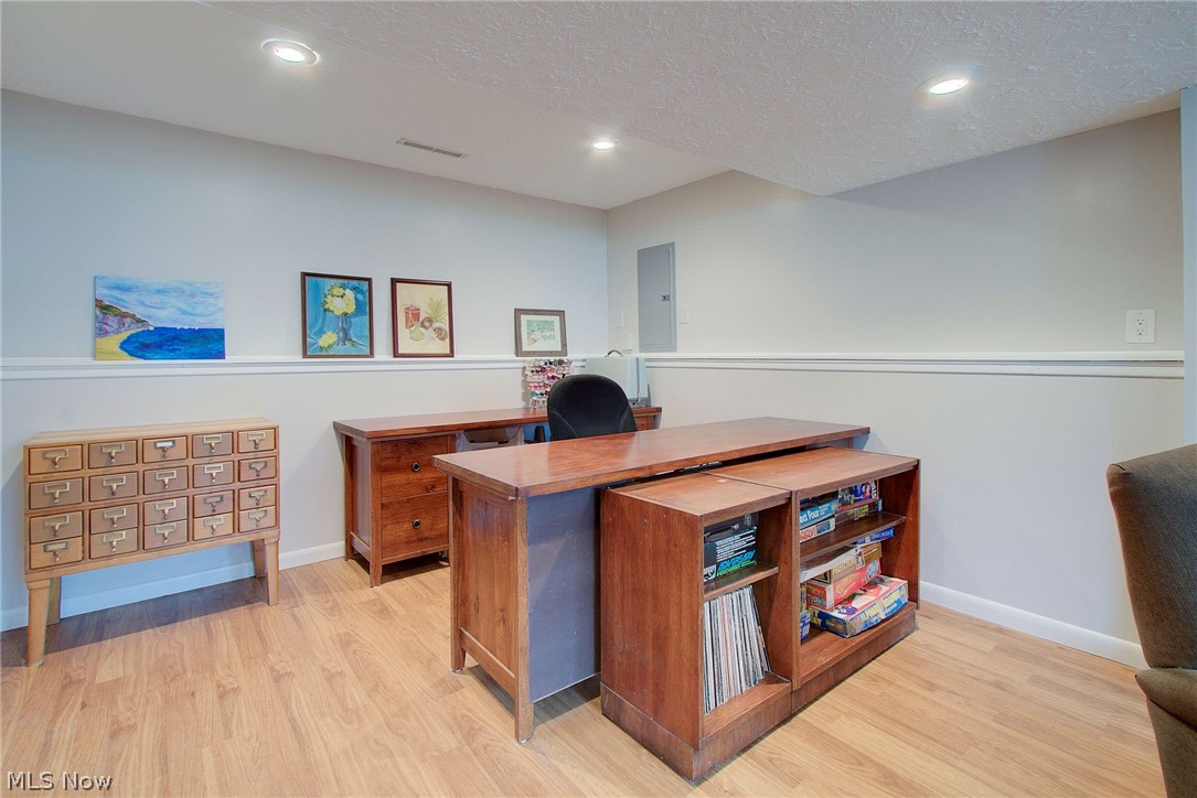 Oakhurst Manor - Residential