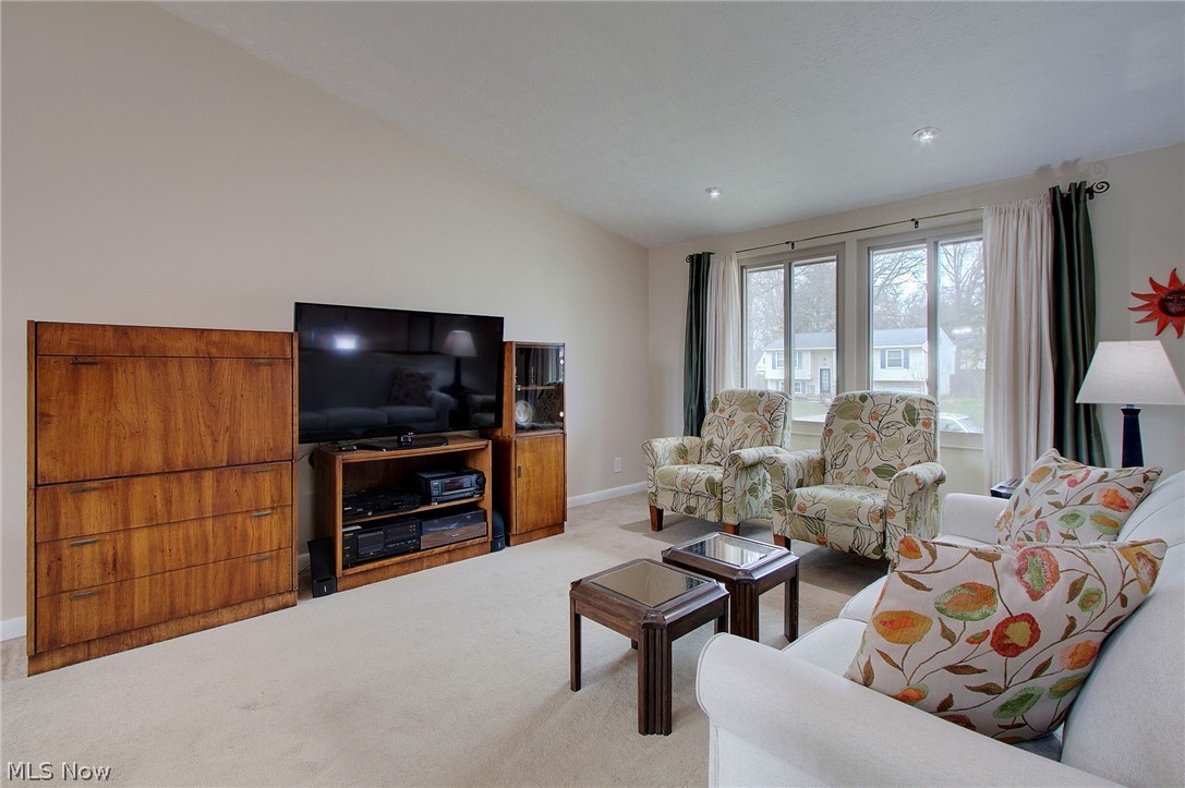 Oakhurst Manor - Residential