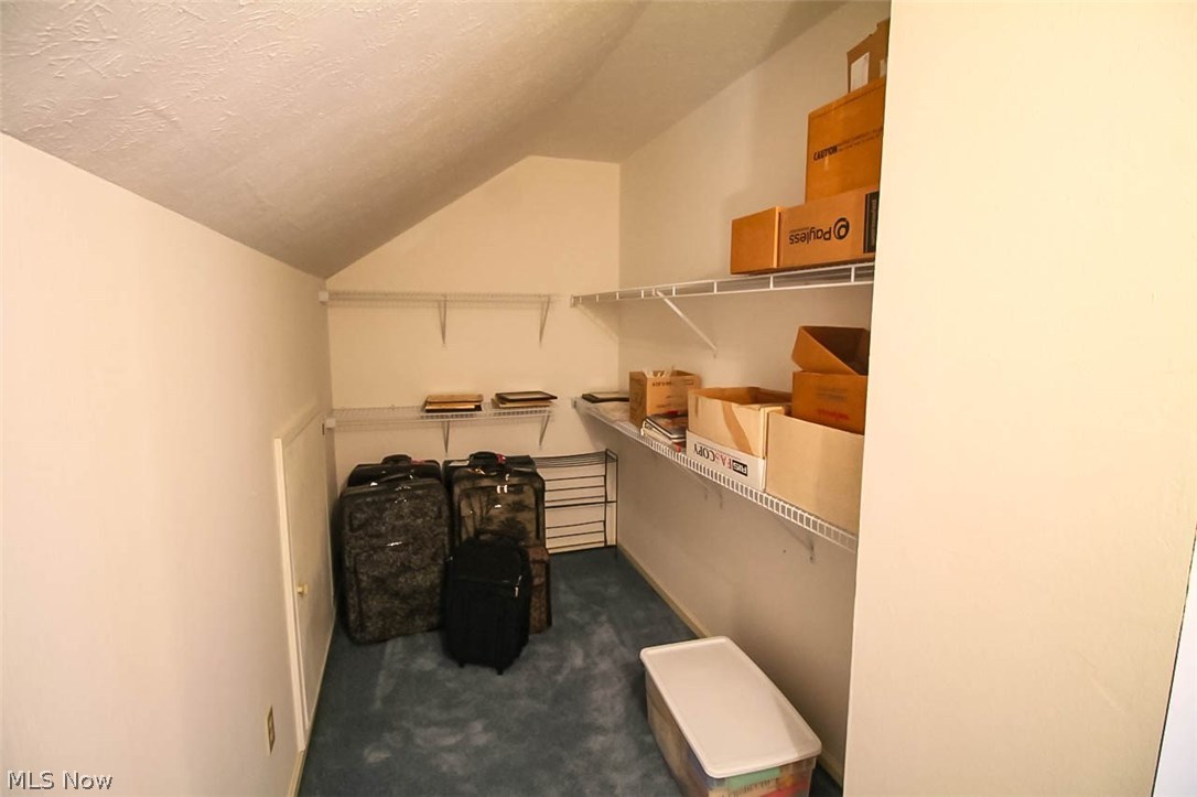 Macintosh Farms - Residential