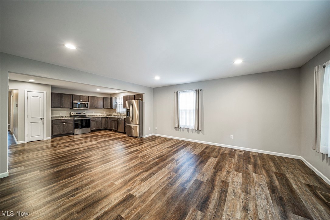 Geneva, Ohio 44041, United States, 3 Bedrooms Bedrooms, ,2 BathroomsBathrooms,Residential,Active,187247