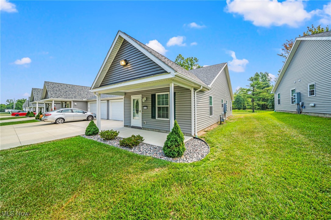 Geneva, Ohio 44041, United States, 3 Bedrooms Bedrooms, ,2 BathroomsBathrooms,Residential,Active,187247