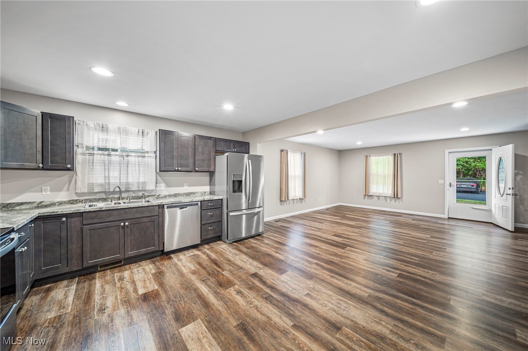 Geneva, Ohio 44041, United States, 3 Bedrooms Bedrooms, ,2 BathroomsBathrooms,Residential,Active,187247