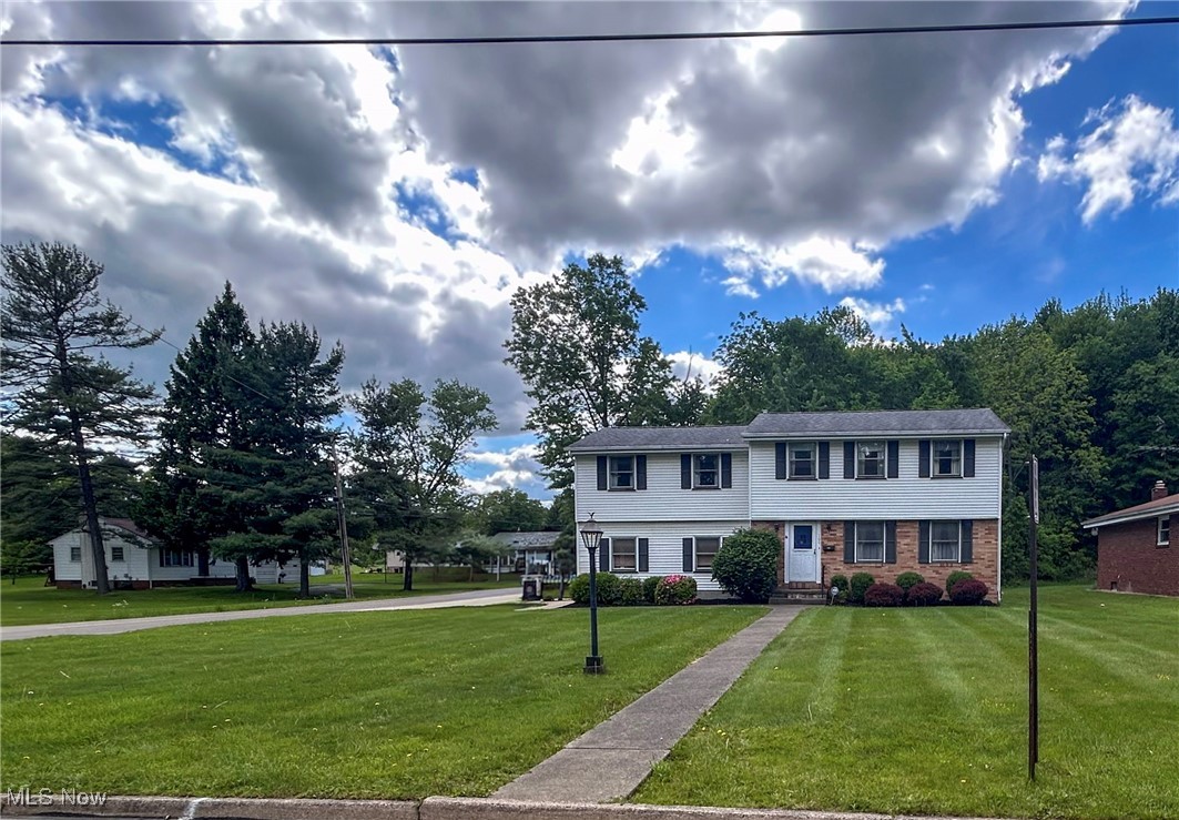 100 Chadwick Lane, Austintown, Ohio image 2