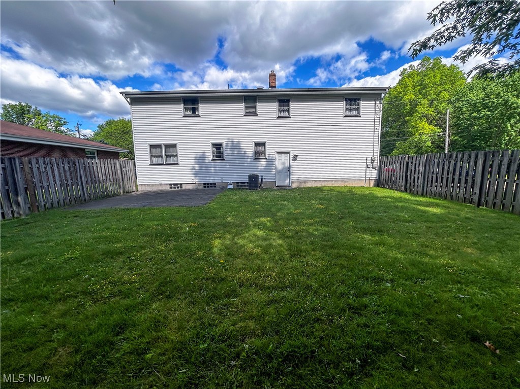 100 Chadwick Lane, Austintown, Ohio image 4