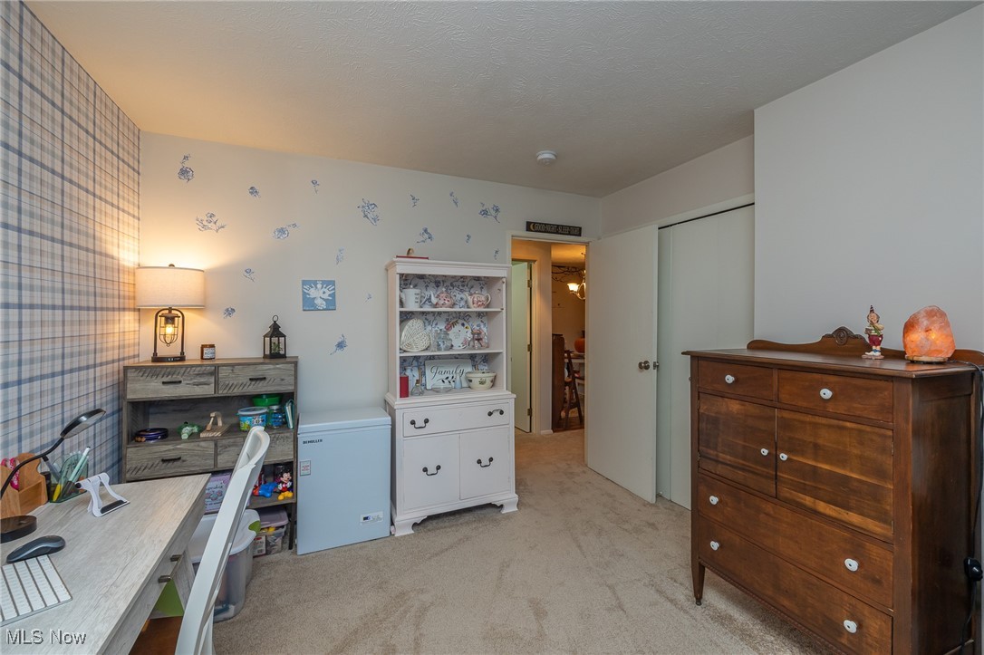 Cambridge Township Condo - Residential