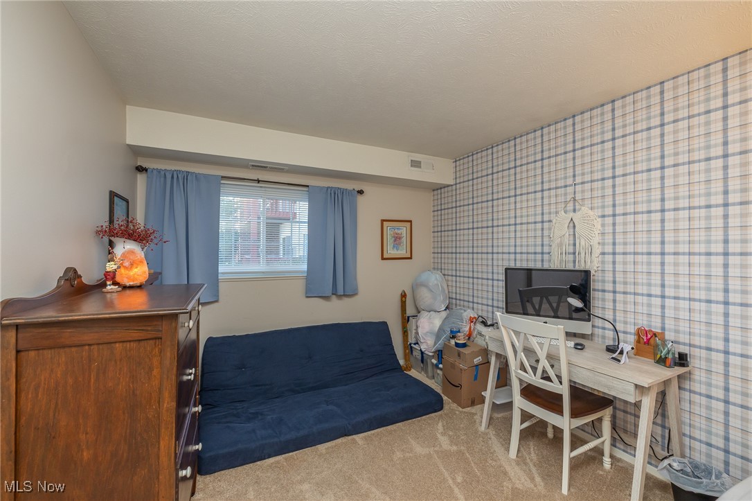 Cambridge Township Condo - Residential