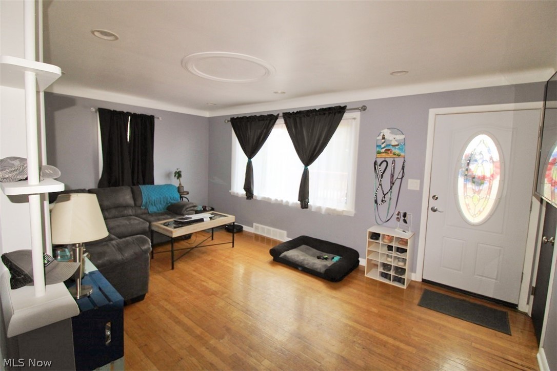 Guaranted Inv Co 01 - Residential