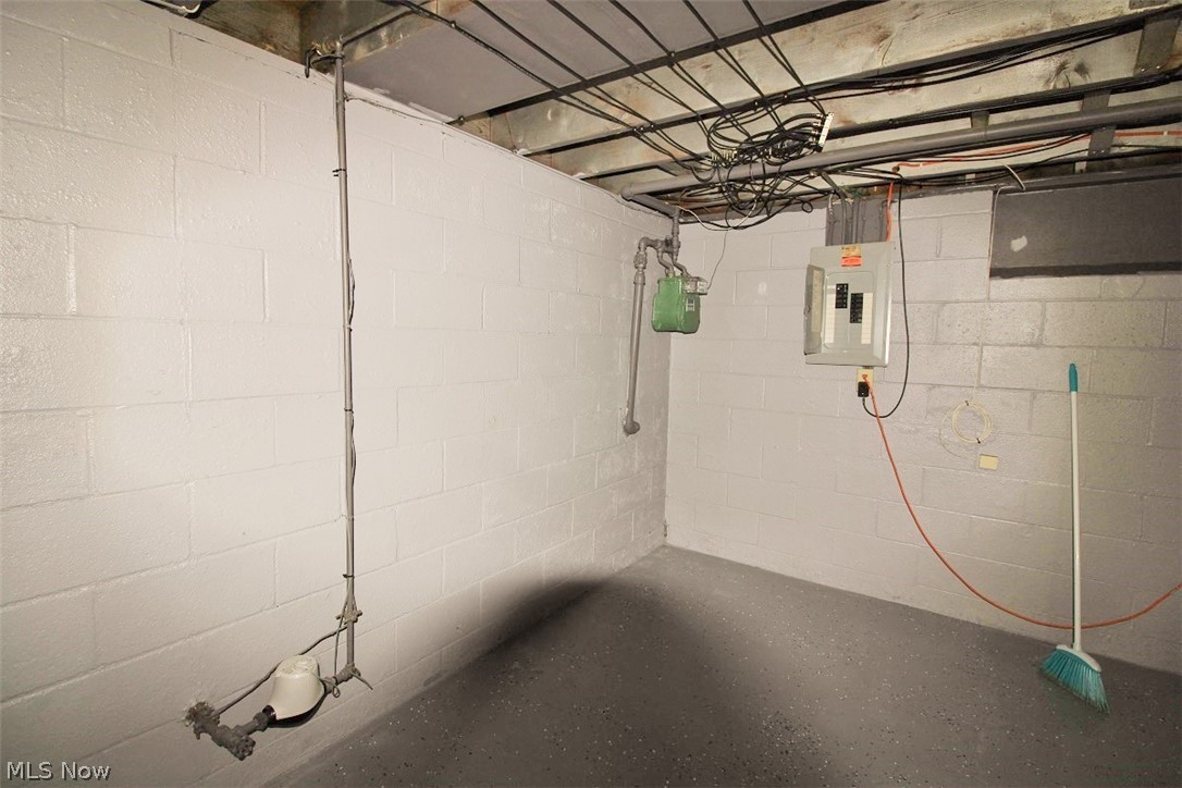 Guaranted Inv Co 01 - Residential