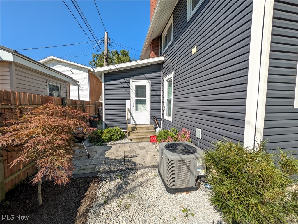 Connecticut Western Reserve - Residential