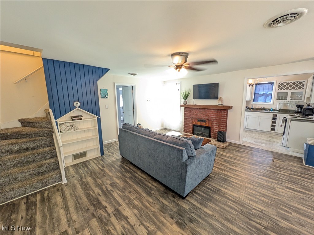 Connecticut Western Reserve - Residential