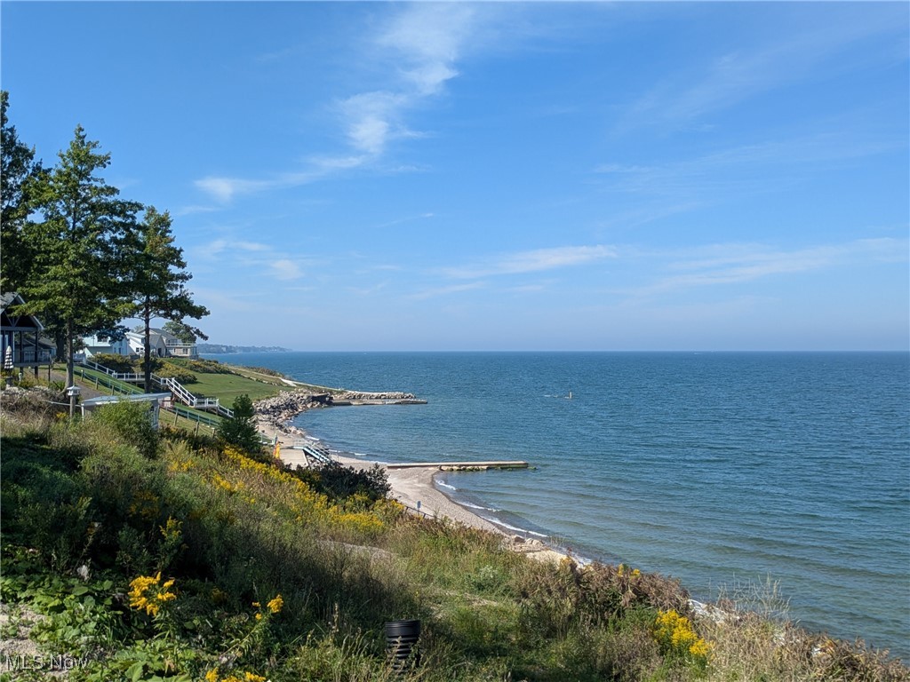 Connecticut Western Reserve - Residential