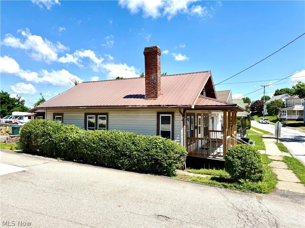 Photo of 216 N Broadway Street, Barnesville, OH 43713 (MLS # 5221675)