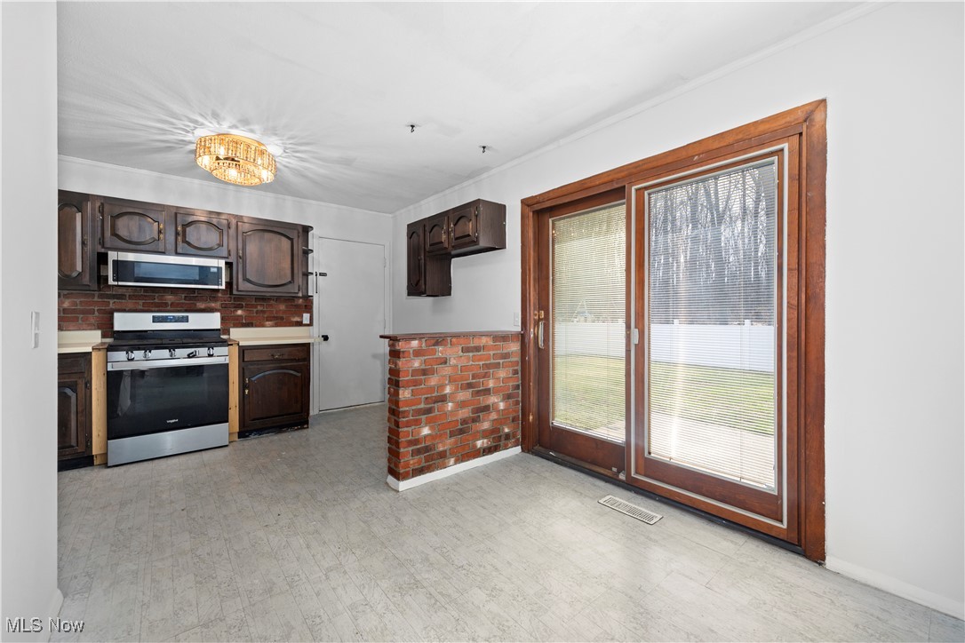 4757 Idleview Drive, Vermilion, Ohio image 6