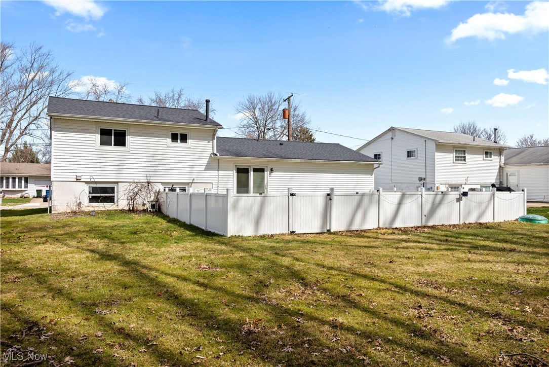 4757 Idleview Drive, Vermilion, Ohio image 33