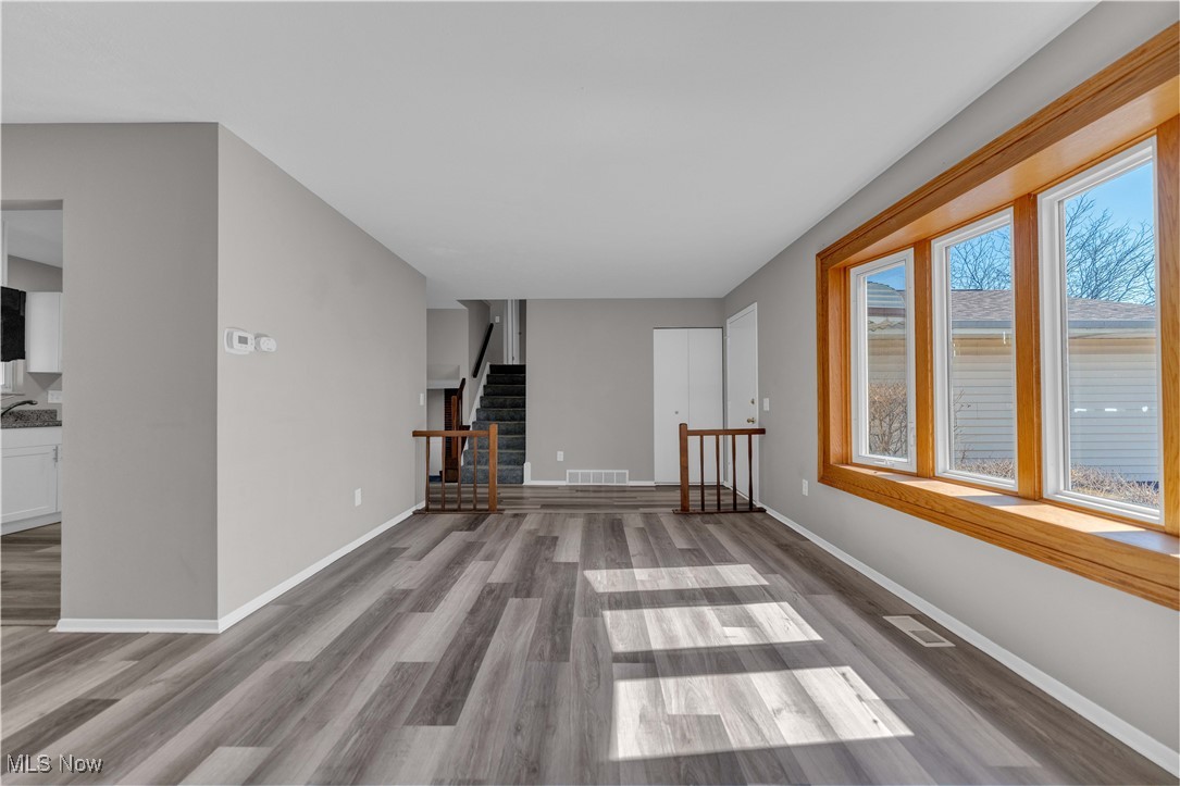 8000 Newcomb Drive, Parma, Ohio image 11