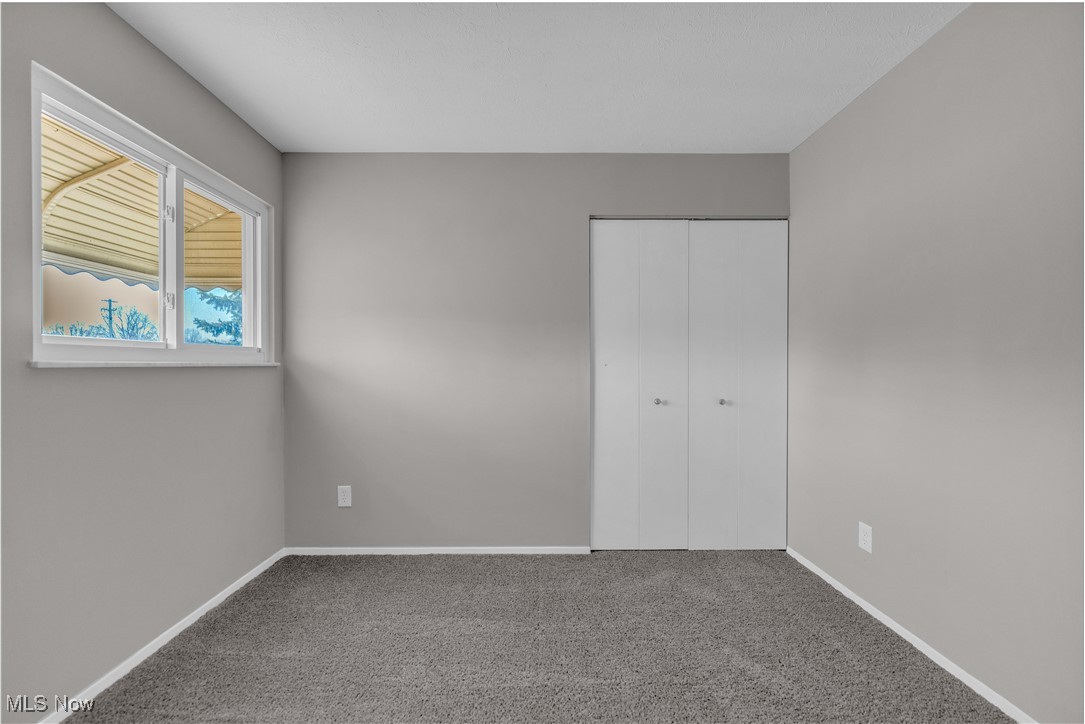 8000 Newcomb Drive, Parma, Ohio image 19