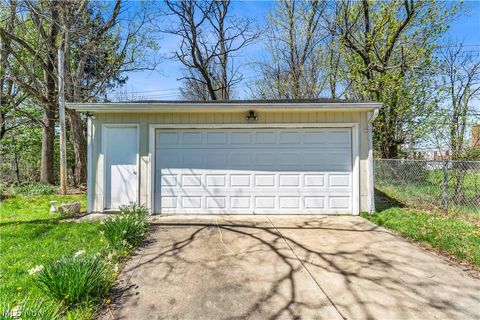 Tiny photo for 20117 Butternut Lane, Warrensville Heights, OH 44128 (MLS # 5203291)