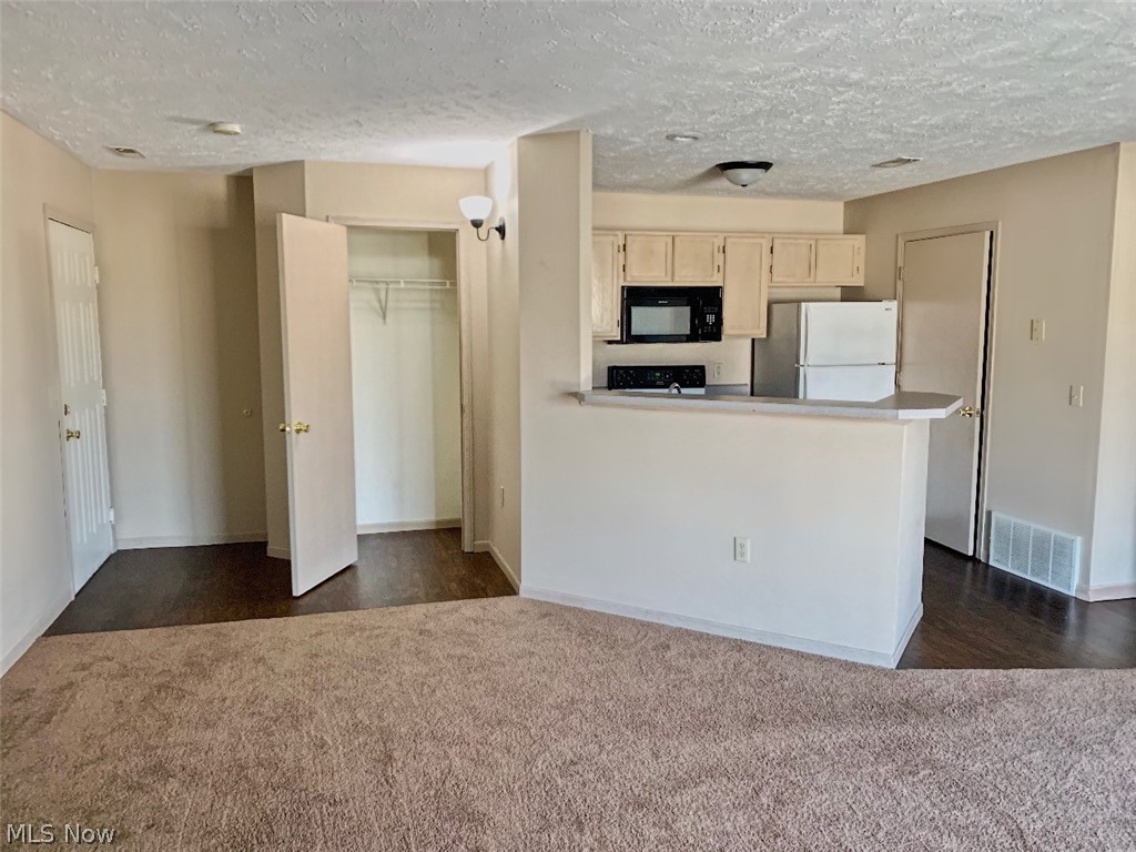 Brookledge Commons Condo - Residential Lease