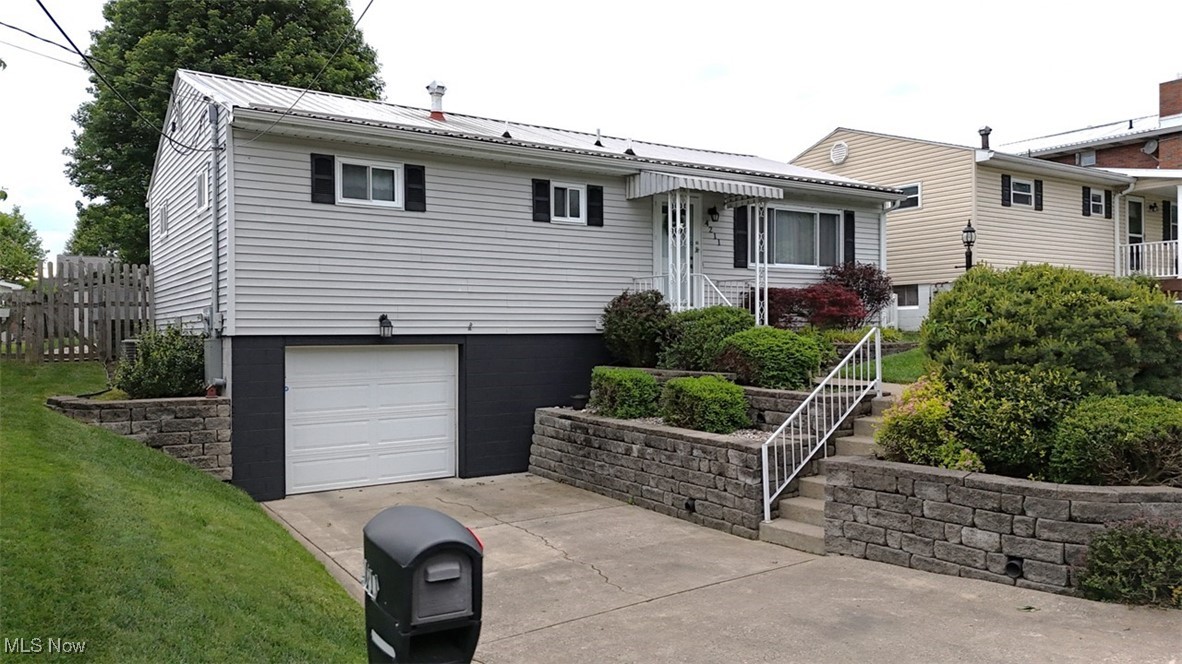 4211 Powell Street, Parkersburg, West Virginia image 2