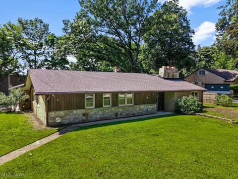 Photo for 10920 Lake Shore Boulevard