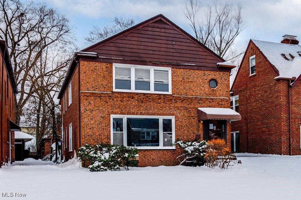 Photo of 13526 Cedar Road, University Heights, OH 44118 (MLS # 5174543)