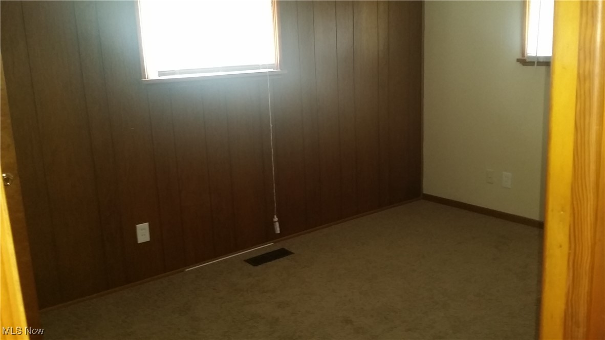 6574 Burton Drive, Brook Park, Ohio image 7