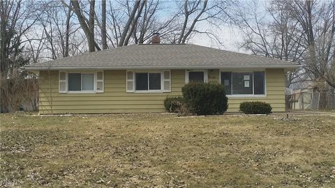 6574 Burton Drive, Brook Park, OH 44142 - MLS#: 5107157