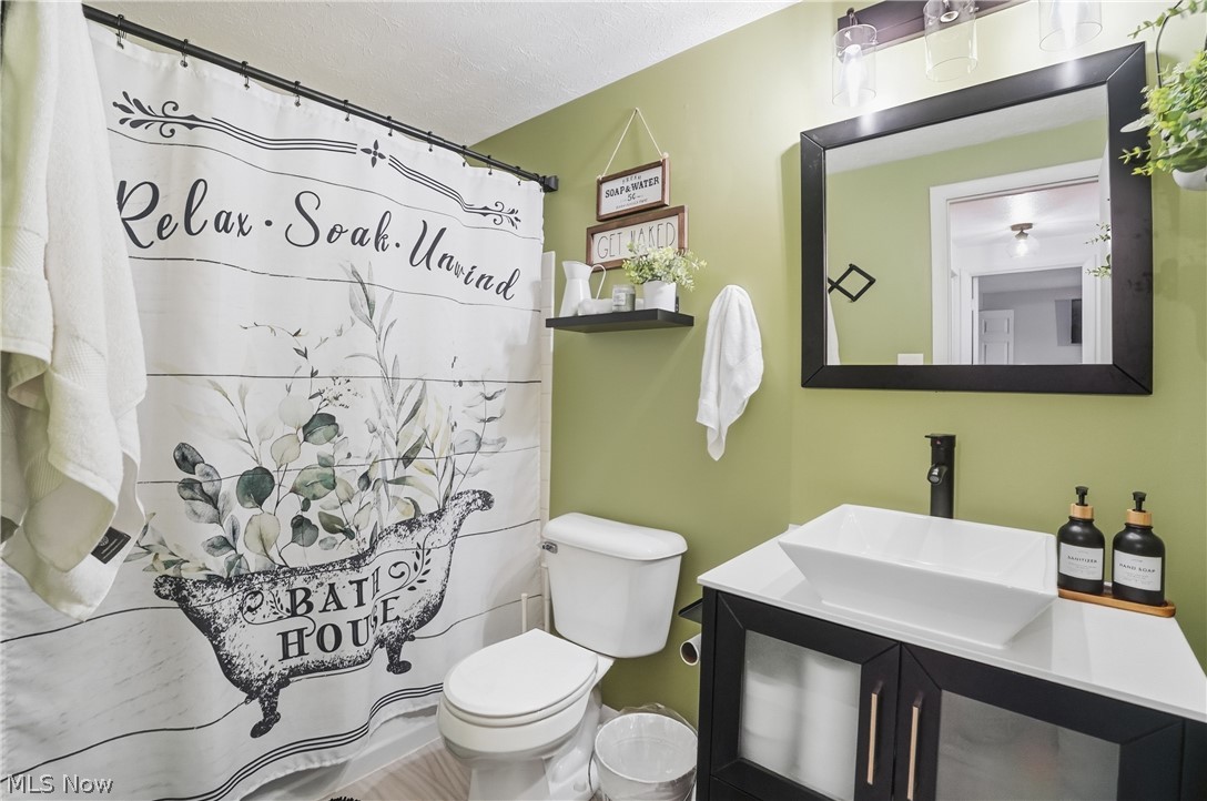 Lake/Falls Condo - Residential