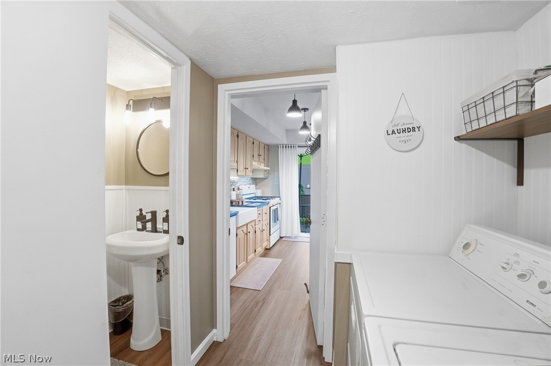 Lake/Falls Condo - Residential