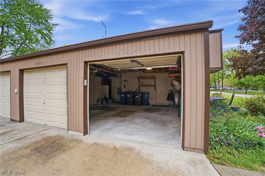 Lake/Falls Condo - Residential