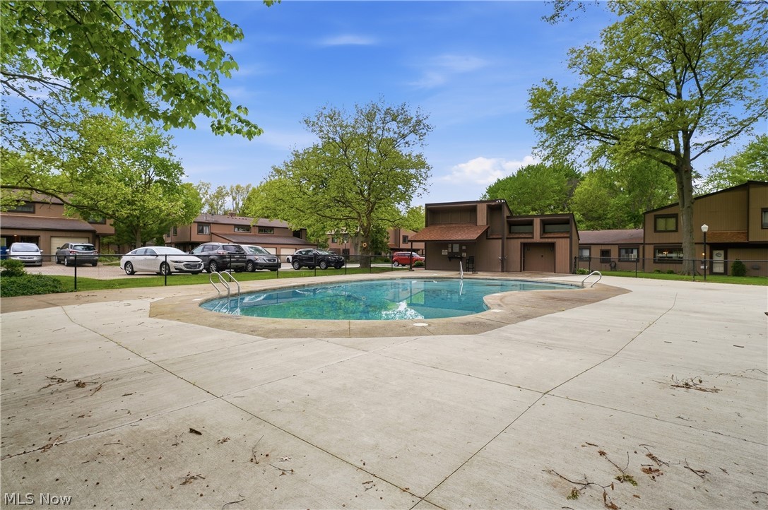 Lake/Falls Condo - Residential